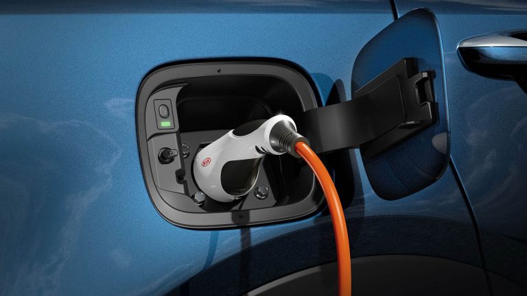 Kia Sorento ibrida plug-in: immagini ufficiali