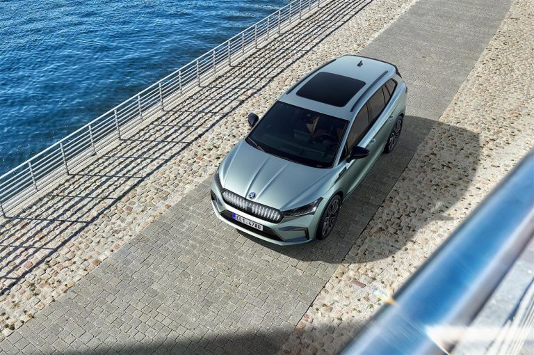 Skoda Enyaq iV: immagini ufficiali