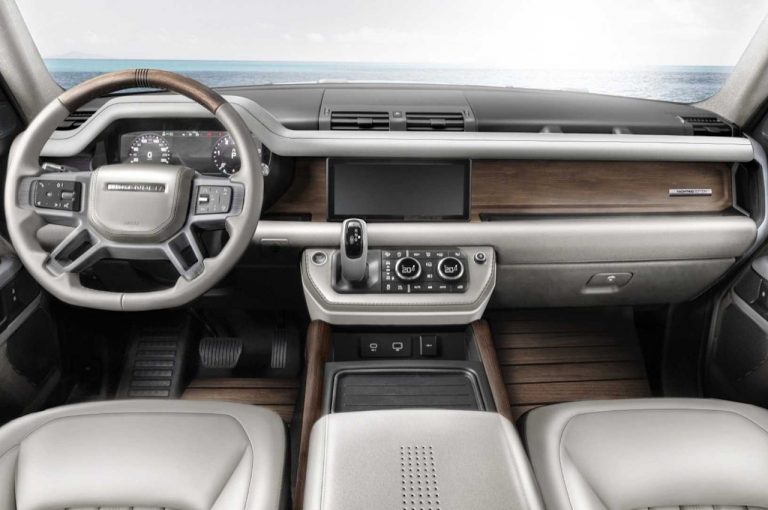 Land Rover Defender Yachting Edition by Carlex Design