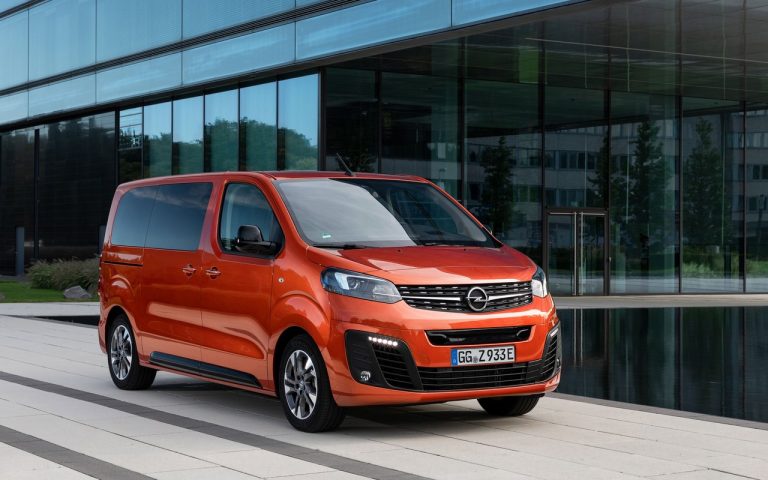 Opel Zafira e-Life: immagini ufficiali