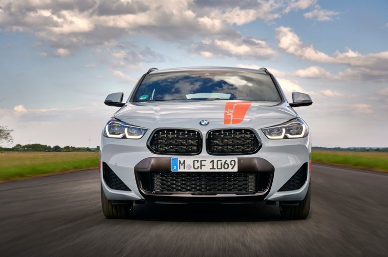 Bmw X2 M Mesh Edition 2021: immagini ufficiali