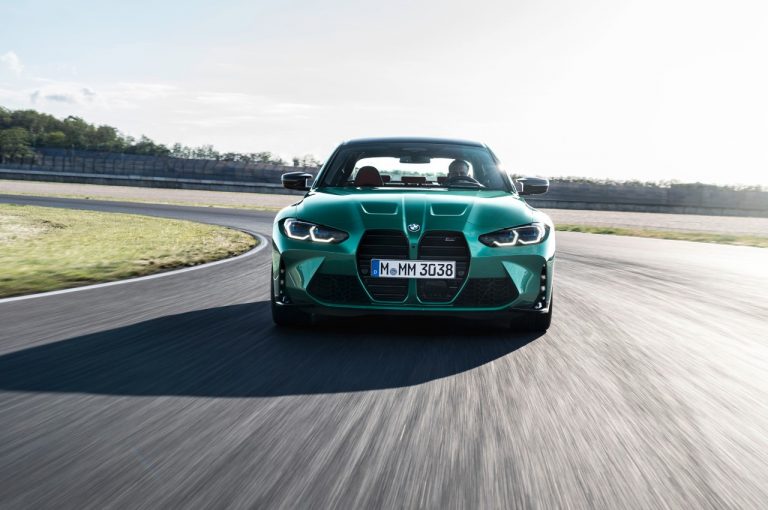Bmw M3 berlina e Bmw M4 Coupé 2021: immagini ufficiali
