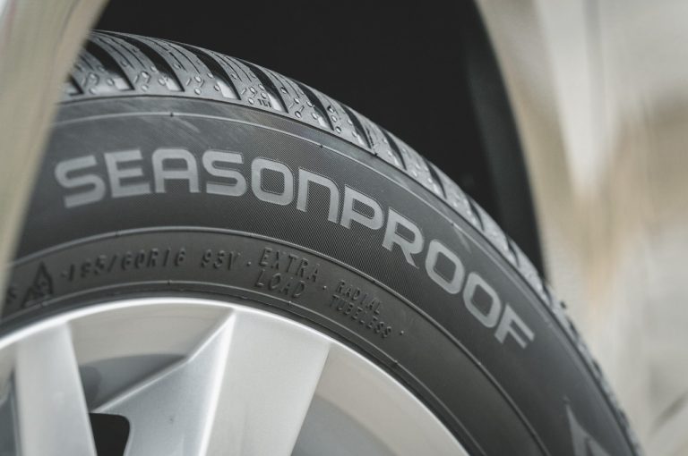 Nokian Seasonproof, nuova gamma 4 stagioni: immagini ufficiali