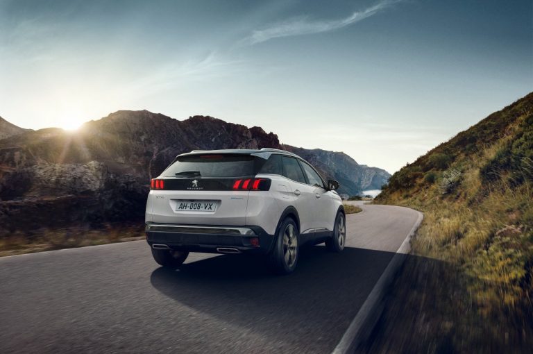 Peugeot 3008 2021: nuove immagini ufficiali