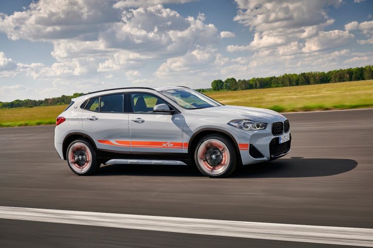 Bmw X2 M Mesh Edition 2021: immagini ufficiali