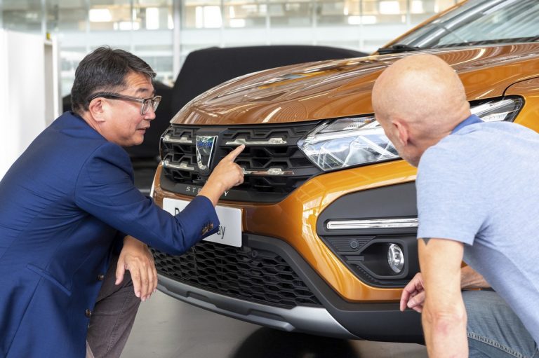 Dacia Sandero, Sandero Stepway e Logan 2021: immagini ufficiali