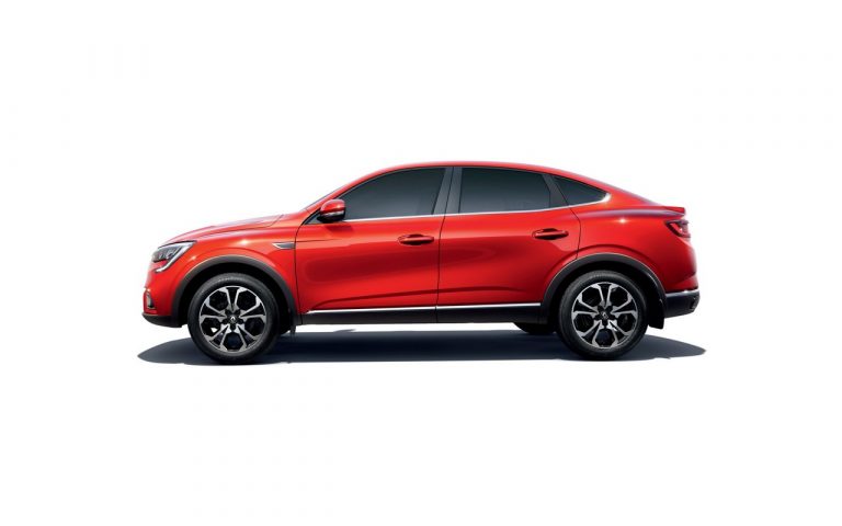 Nuova Renault Arkana 2020: immagini ufficiali