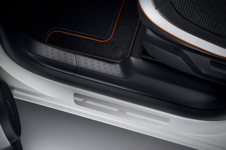 Renault Twingo Electric Vibes Limited Edition 2021: immagini ufficiali