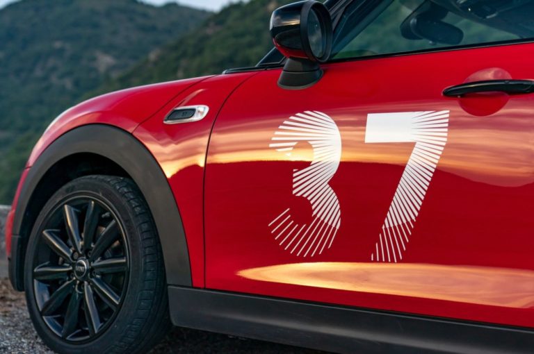Mini Paddy Hopkirk Edition: immagini ufficiali