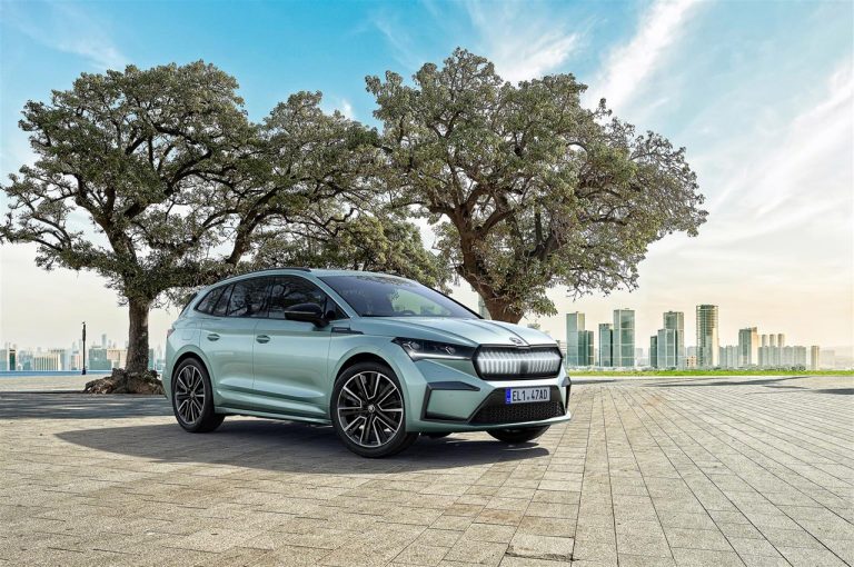 Skoda Enyaq iV: immagini ufficiali