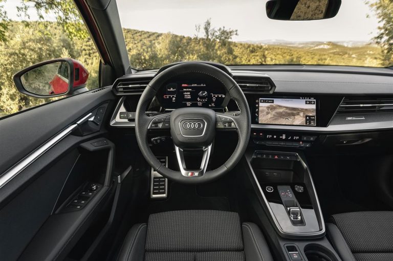 Audi A3 e Audi Q3, aggiornamenti WLTP 3.0 e contenuti di bordo