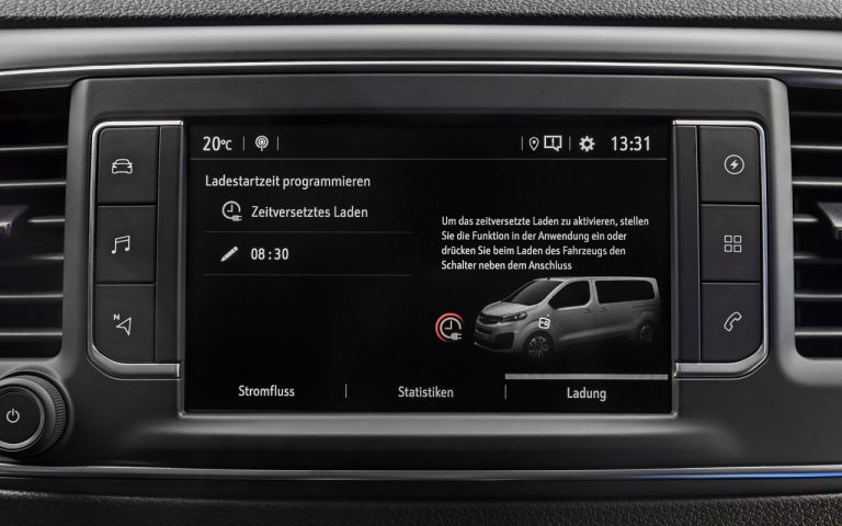 Opel Zafira e-Life: immagini ufficiali