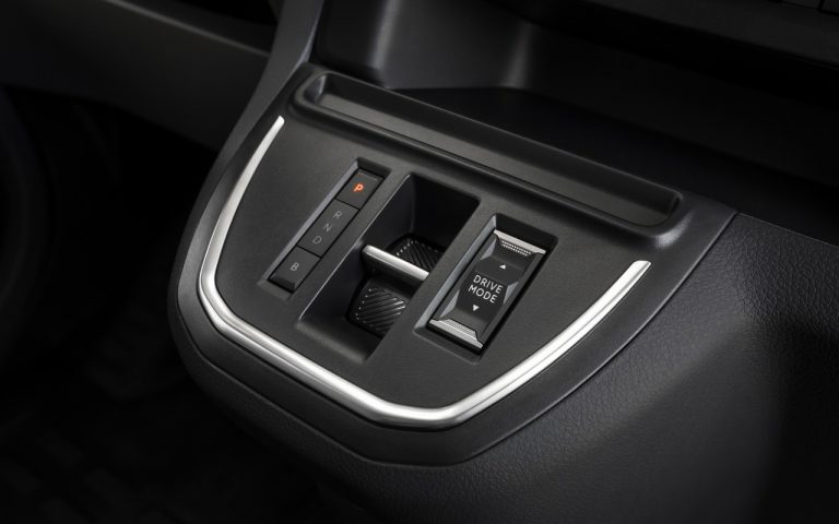 Opel Zafira e-Life: immagini ufficiali