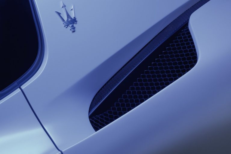 Maserati MC20: immagini ufficiali