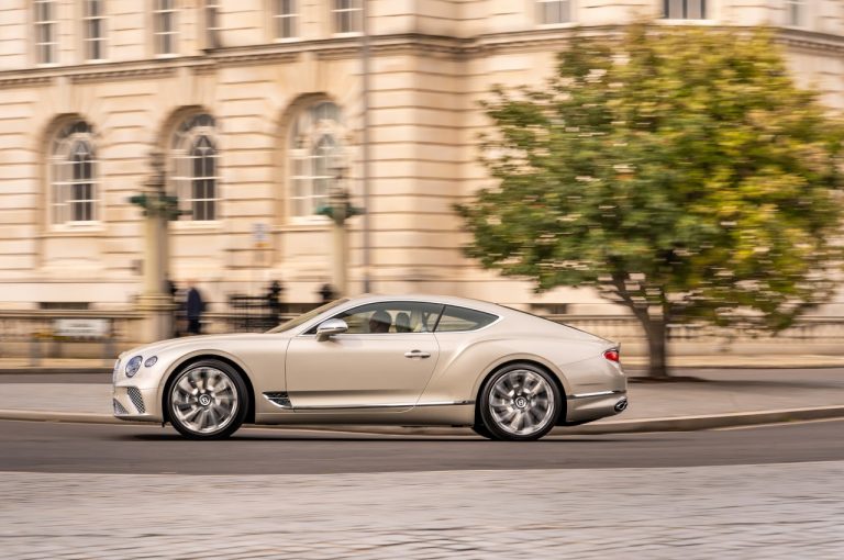 Bentley Continental GT Mulliner 2021: immagini ufficiali