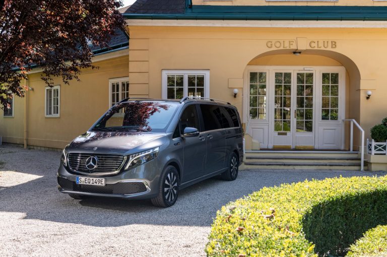 Mercedes EQV 2020: immagini ufficiali