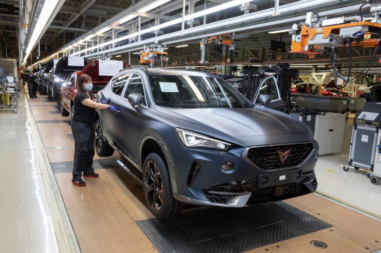 Cupra Formentor, la produzione a Martorell: immagini ufficiali