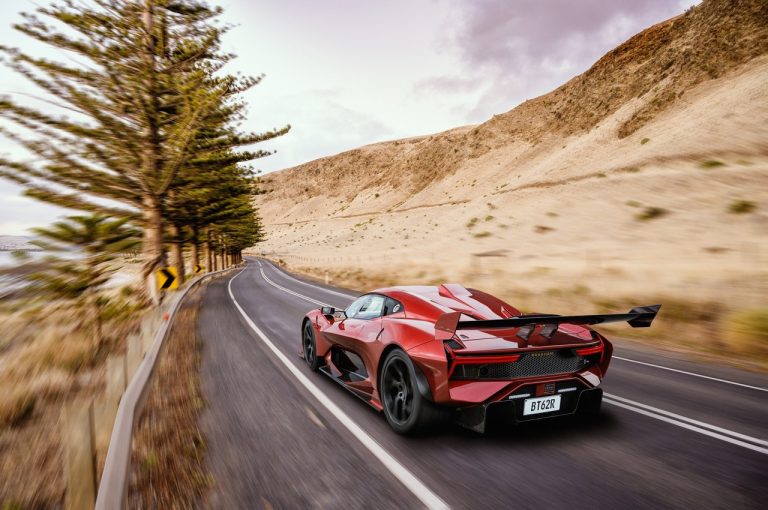 Brabham BT62 stradale 2020: immagini ufficiali