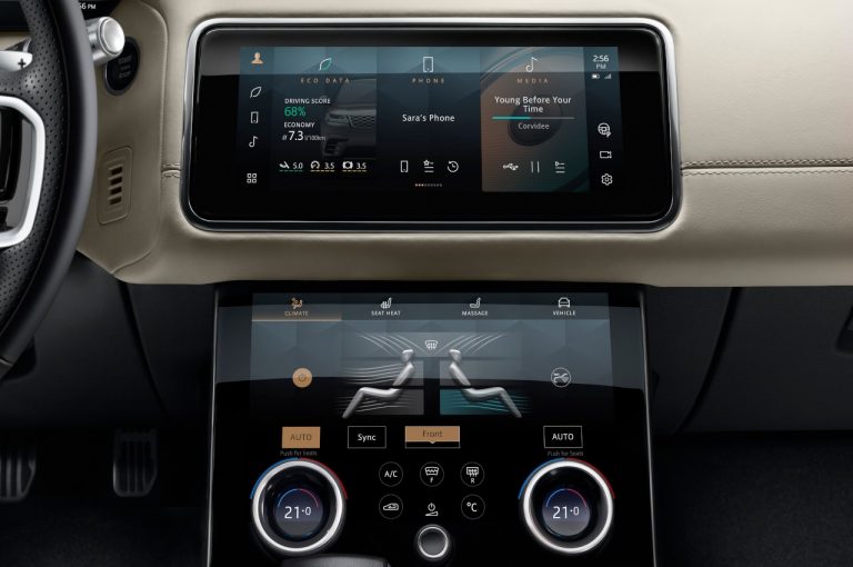 Range Rover Velar 2021: immagini ufficiali