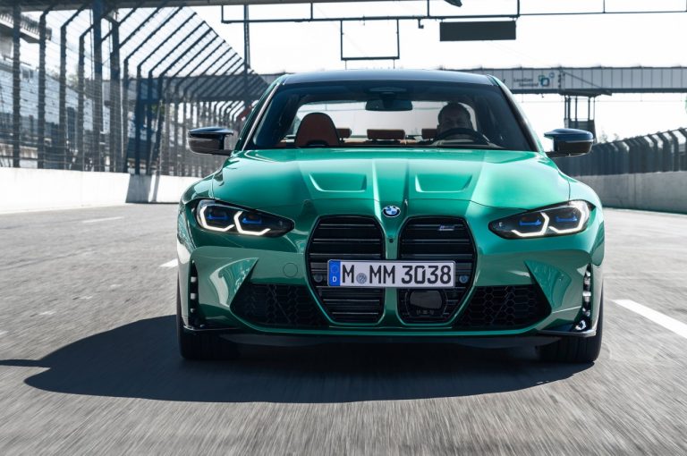 Bmw M3 berlina e Bmw M4 Coupé 2021: immagini ufficiali