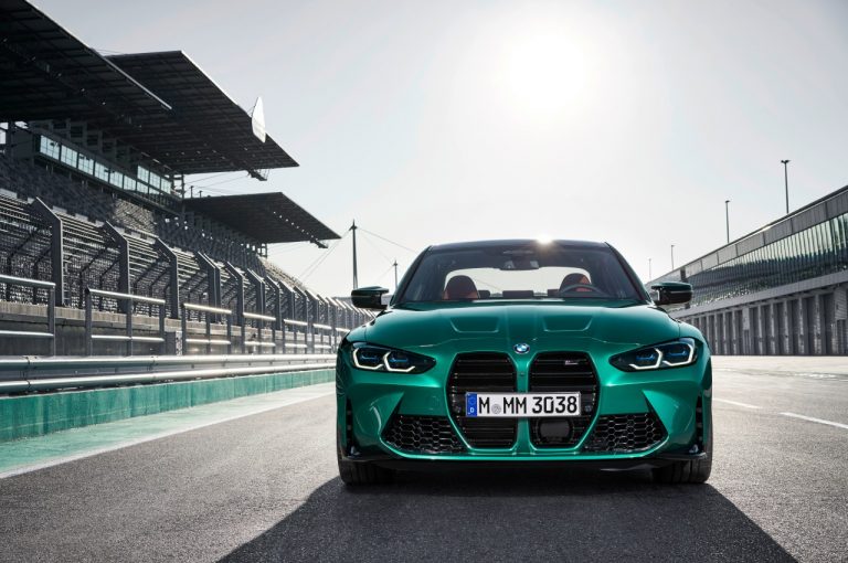 Bmw M3 berlina e Bmw M4 Coupé 2021: immagini ufficiali