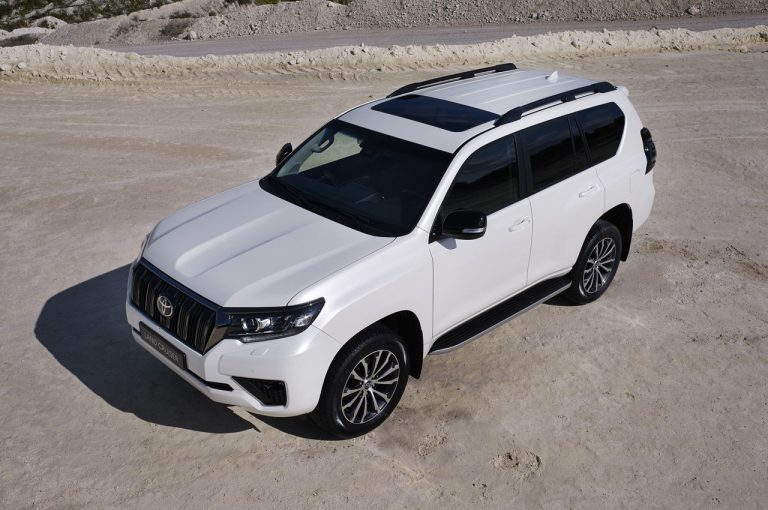 Toyota Land Cruiser 2021: immagini ufficiali