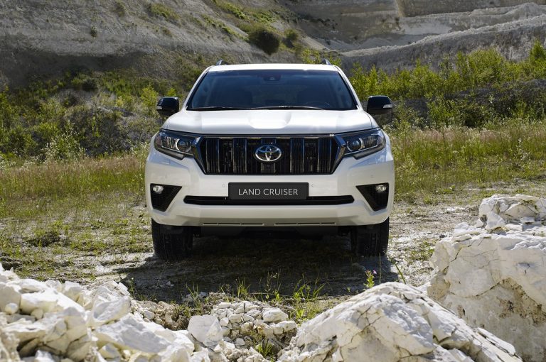 Toyota Land Cruiser 2021: immagini ufficiali