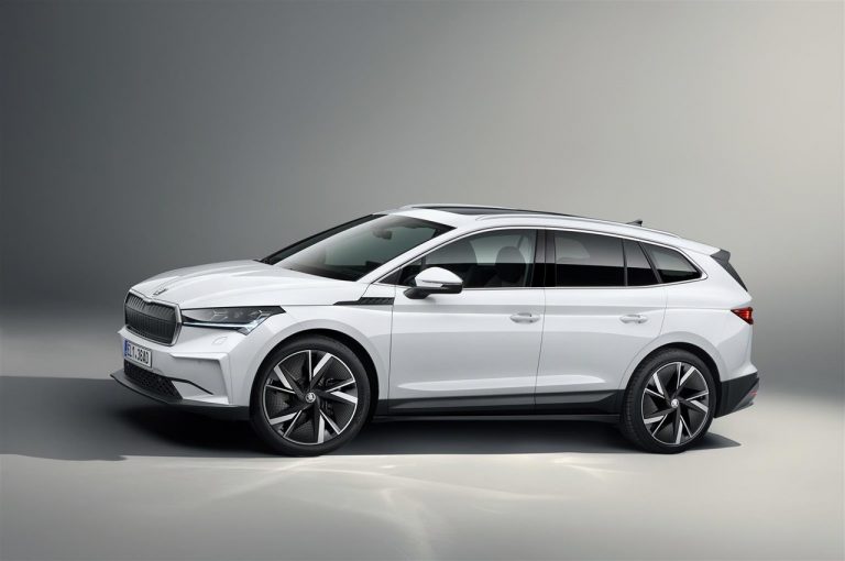 Skoda Enyaq iV: immagini ufficiali