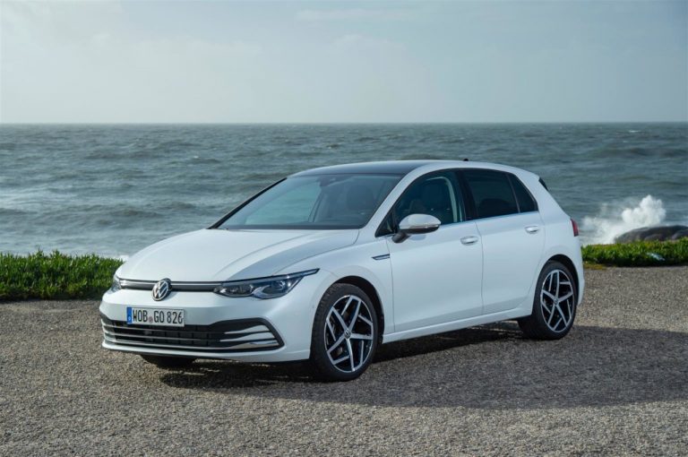 Volkswagen Golf TGI 2020: immagini ufficiali