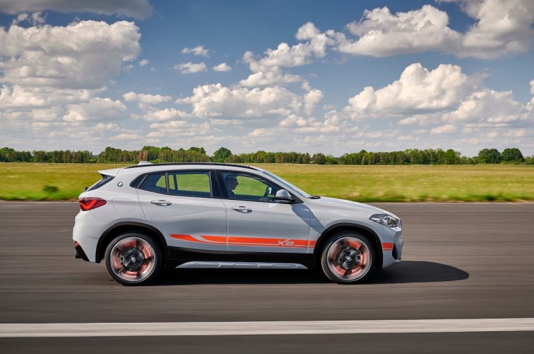 Bmw X2 M Mesh Edition 2021: immagini ufficiali