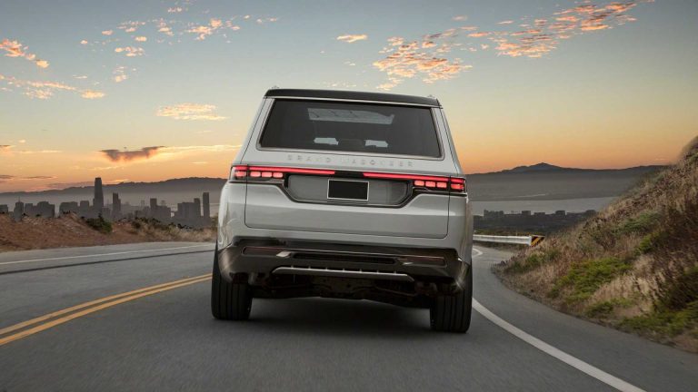 Jeep Grand Wagoneer Concept: immagini ufficiali