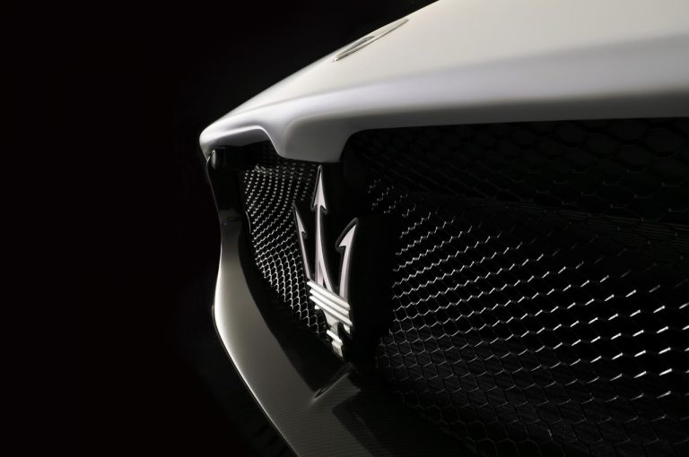 Maserati MC20: immagini ufficiali
