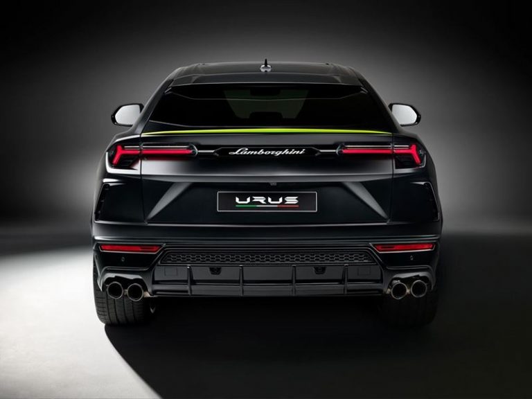 Lamborghini Urus Graphite Capsule: immagini ufficiali
