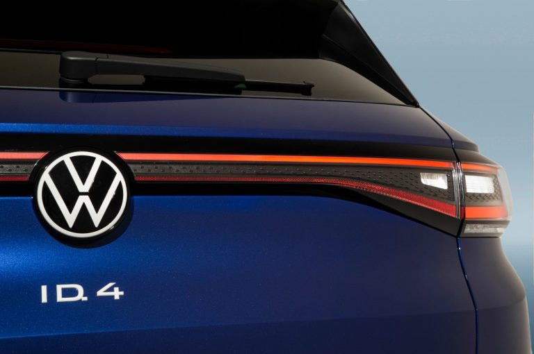 Volkswagen ID.4: immagini ufficiali