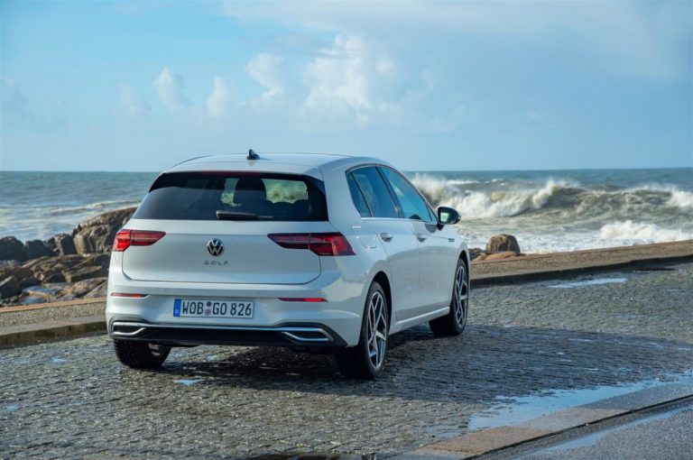 Volkswagen Golf TGI 2020: immagini ufficiali