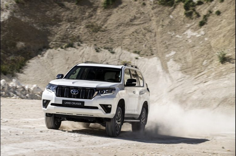 Toyota Land Cruiser 2021: immagini ufficiali