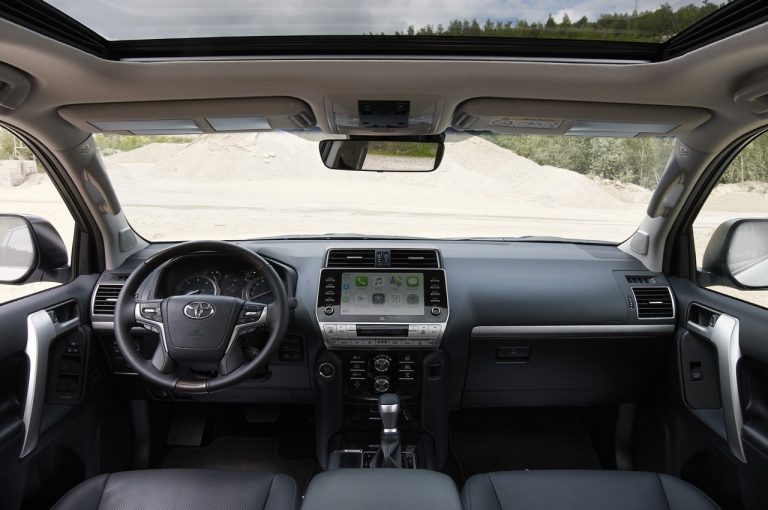 Toyota Land Cruiser 2021: immagini ufficiali
