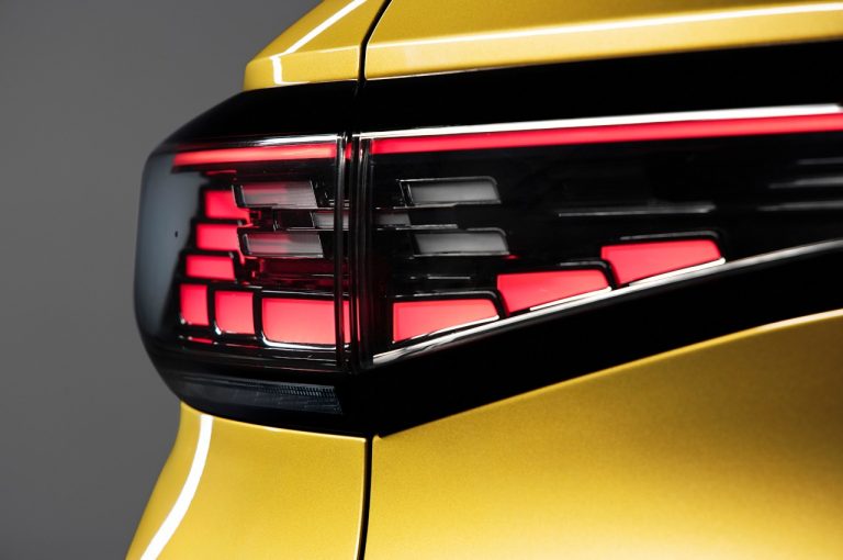 Volkswagen ID.4: immagini ufficiali