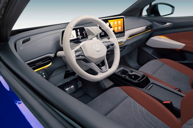 Volkswagen ID.4: immagini ufficiali