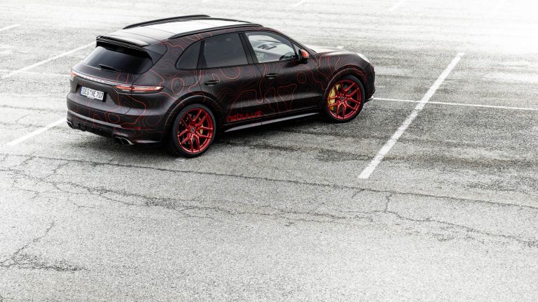 Porsche Cayenne by Nebulus: immagini ufficiali