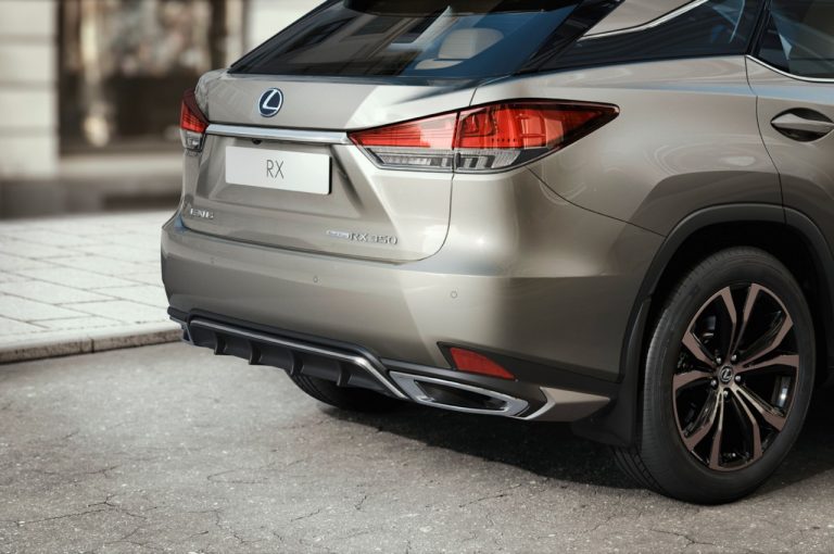Lexus RX Sport Edition 2021: immagini ufficiali