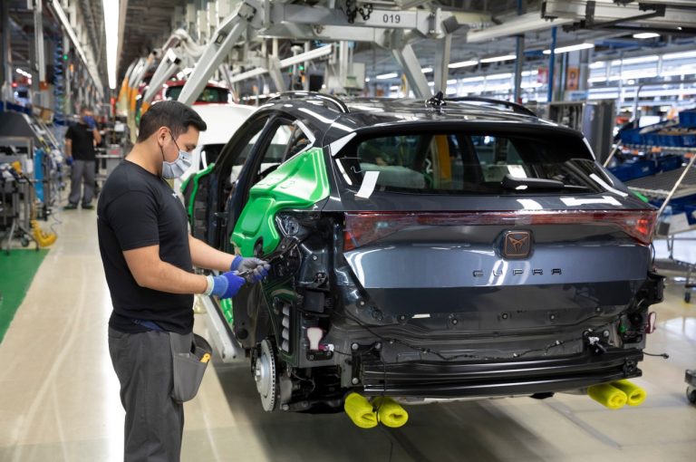 Cupra Formentor, la produzione a Martorell: immagini ufficiali