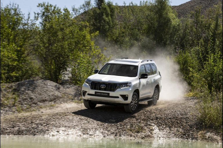 Toyota Land Cruiser 2021: immagini ufficiali