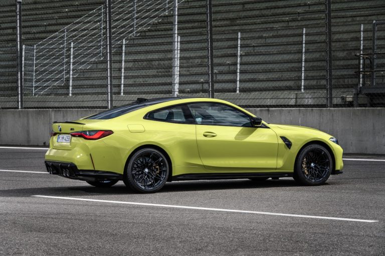 Bmw M3 berlina e Bmw M4 Coupé 2021: immagini ufficiali