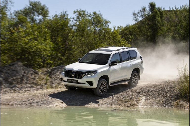 Toyota Land Cruiser 2021: immagini ufficiali