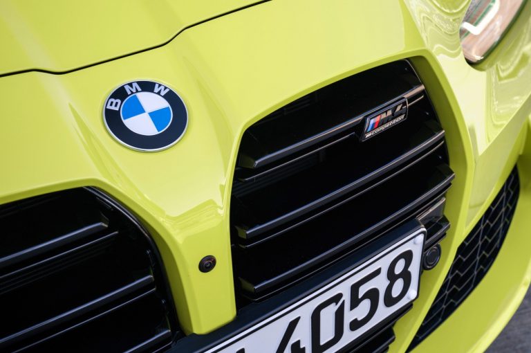 Bmw M3 berlina e Bmw M4 Coupé 2021: immagini ufficiali