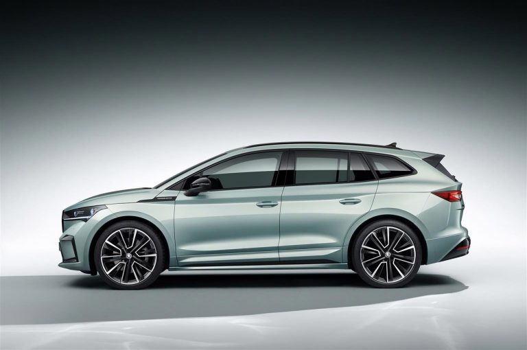 Skoda Enyaq iV: immagini ufficiali
