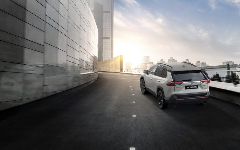 Suzuki Across YORU Web Edition: immagini ufficiali