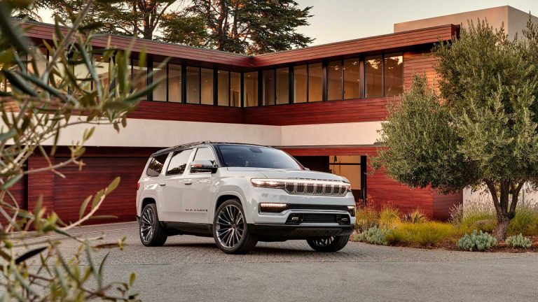 Jeep Grand Wagoneer Concept: immagini ufficiali