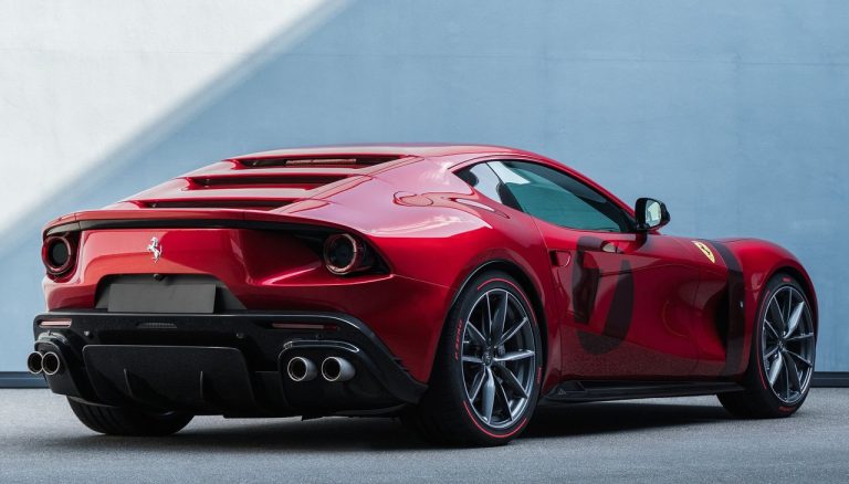 Ferrari Omologata: immagini ufficiali